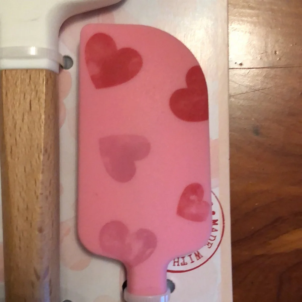 Spatula ALL YOU NEED IS LOVE 2 piece silicone The Beatles